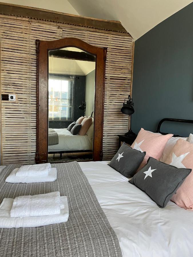 Fabulous Apartment Seconds From Beach By Whitstable-Holidays, Pudding Pan Eksteriør bilde