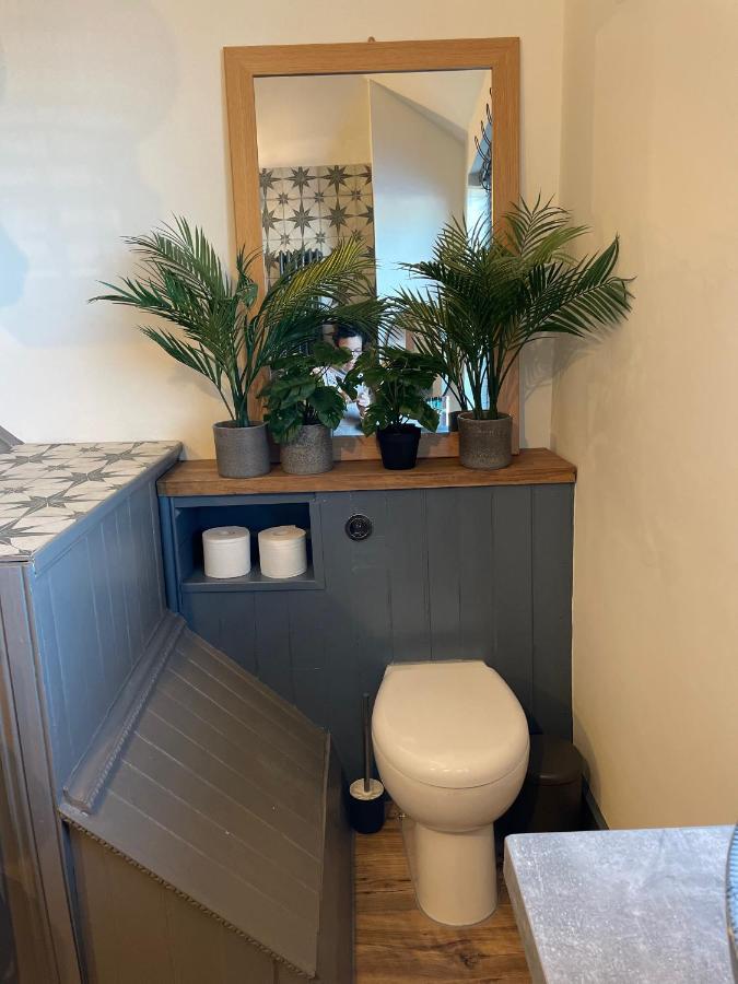 Fabulous Apartment Seconds From Beach By Whitstable-Holidays, Pudding Pan Eksteriør bilde